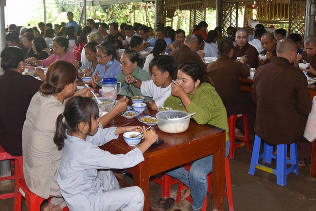 One-Day Peaceful Retreat at Dang Phap Pagoda