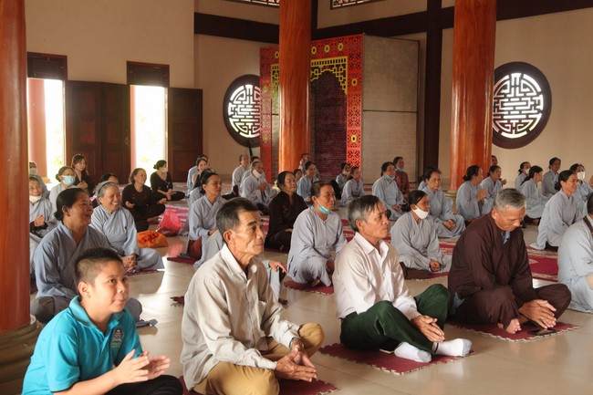 One- day Retreat at Giai Lam Pagoda - Ha Tinh