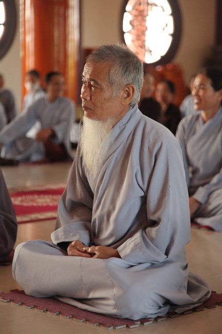 One- day Retreat at Giai Lam Pagoda - Ha Tinh