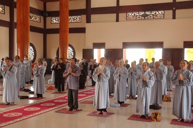One- day Retreat at Giai Lam Pagoda - Ha Tinh