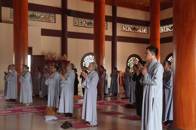 One- day Retreat at Giai Lam Pagoda - Ha Tinh