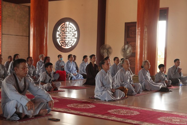 One- day Retreat at Giai Lam Pagoda - Ha Tinh