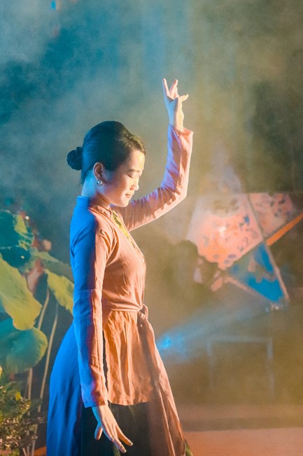 “Return to Buddha on Mid-Autumn Festival of Hoa Phuc Pagoda