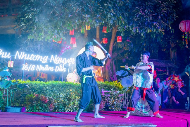 “Return to Buddha on Mid-Autumn Festival of Hoa Phuc Pagoda