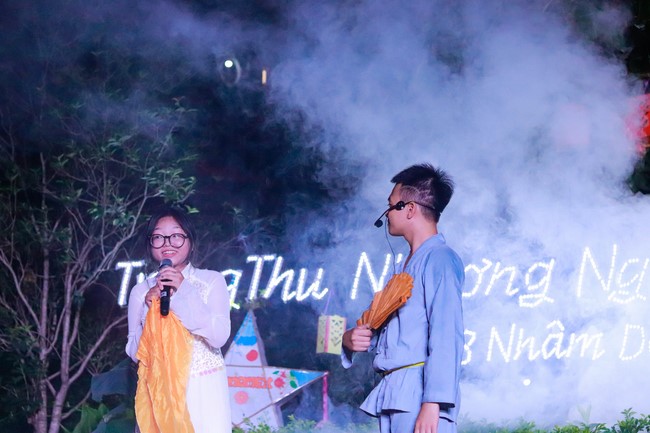 “Return to Buddha on Mid-Autumn Festival of Hoa Phuc Pagoda