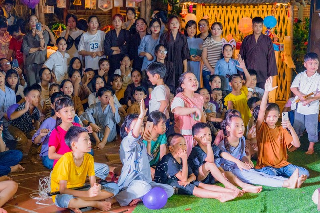 “Return to Buddha on Mid-Autumn Festival of Hoa Phuc Pagoda