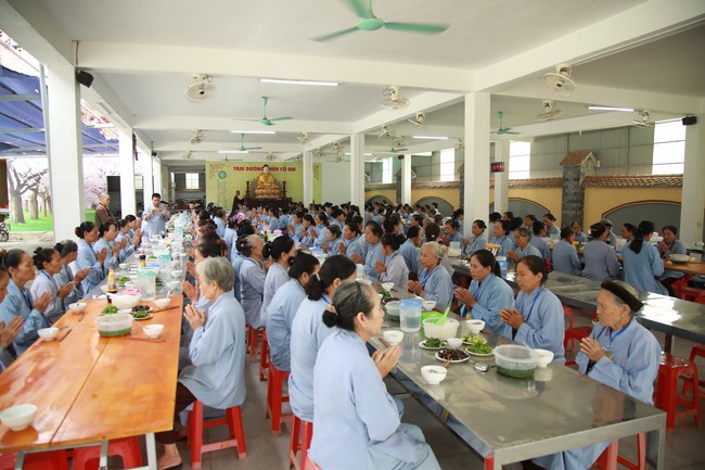 Chùa Cổ Am: Khóa tu “Tịnh Hóa Thân Tâm”