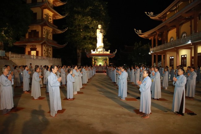 Chùa Cổ Am: Khóa tu “Tịnh Hóa Thân Tâm”