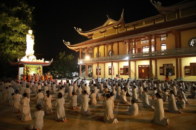 Chùa Cổ Am: Khóa tu “Tịnh Hóa Thân Tâm”