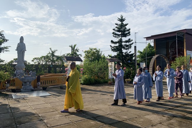 One - Day Retreat at Dong Cao pagoda