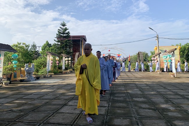 One - Day Retreat at Dong Cao pagoda