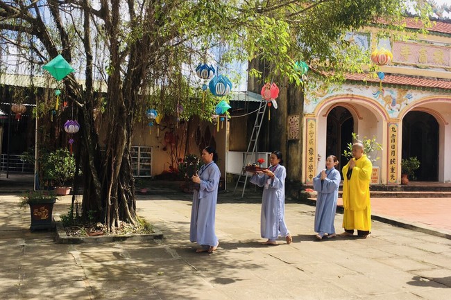 One - Day Retreat at Dong Cao pagoda