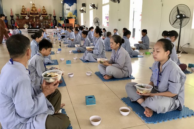 One - Day Retreat at Dong Cao pagoda