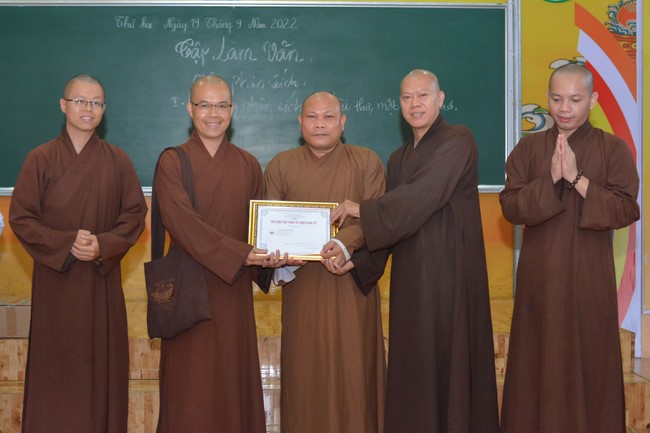 Quỹ Đào Tạo Tăng Tài Ngộ Chân Tử