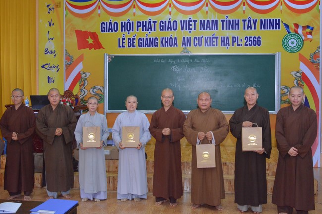 Quỹ Đào Tạo Tăng Tài Ngộ Chân Tử