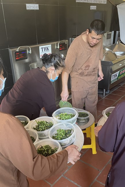 One-Day together peaceful Retreat on lunar August at Hoa Phuc Pagoda