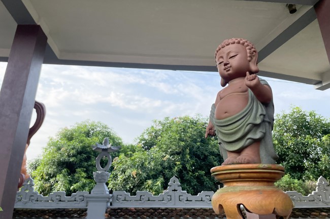 One-Day together peaceful Retreat on lunar August at Hoa Phuc Pagoda