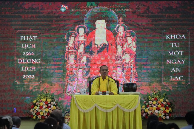 One-Day together peaceful Retreat on lunar August at Hoa Phuc Pagoda