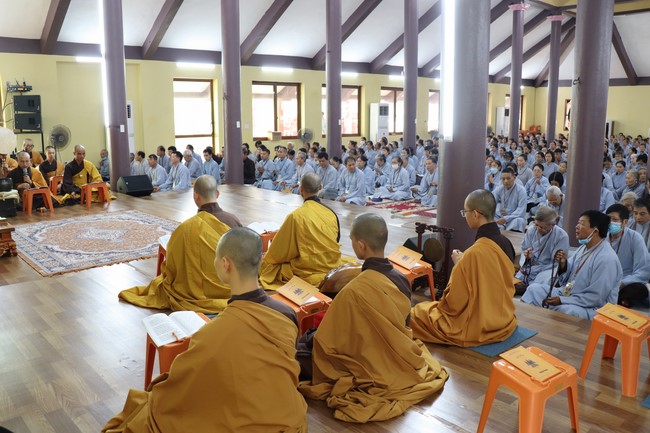 One-Day together peaceful Retreat on lunar August at Hoa Phuc Pagoda