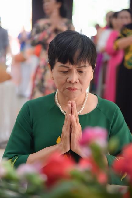 Wedding Ceremony at the pagoda