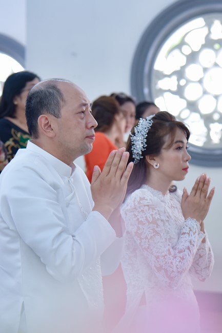 Wedding Ceremony at the pagoda