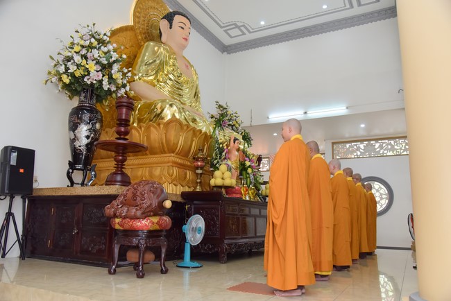 Wedding Ceremony at the pagoda