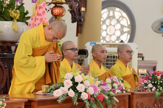 Wedding Ceremony at the pagoda