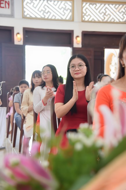 Wedding Ceremony at the pagoda