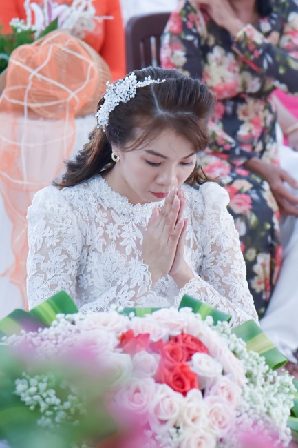 Wedding Ceremony at the pagoda