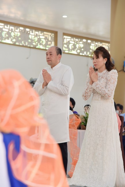 Wedding Ceremony at the pagoda