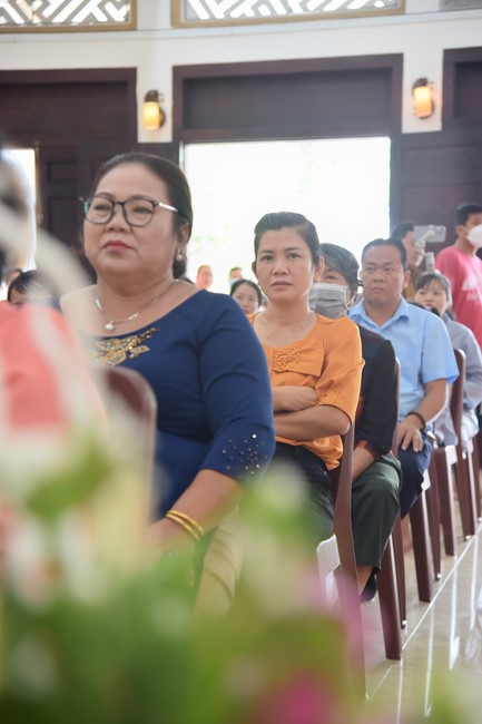 Wedding Ceremony at the pagoda