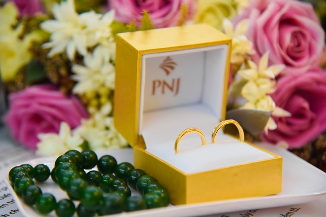 Wedding Ceremony at the pagoda