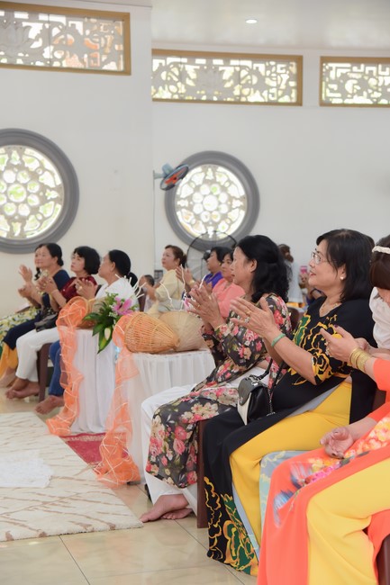 Wedding Ceremony at the pagoda