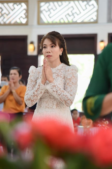 Wedding Ceremony at the pagoda