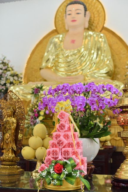 Wedding Ceremony at the pagoda