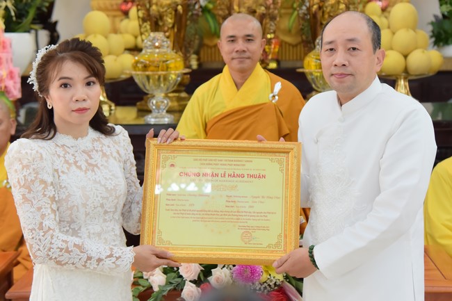 Wedding Ceremony at the pagoda