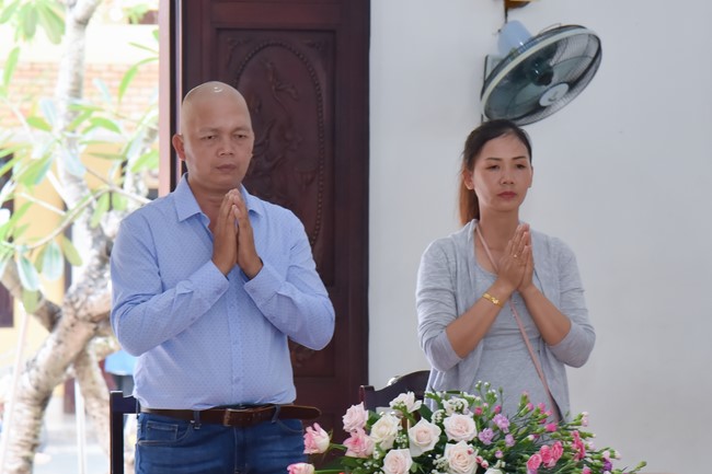 Wedding Ceremony at the pagoda