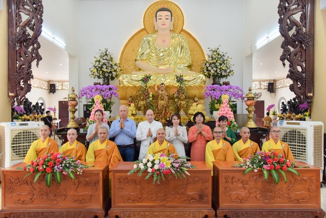 Wedding Ceremony at the pagoda