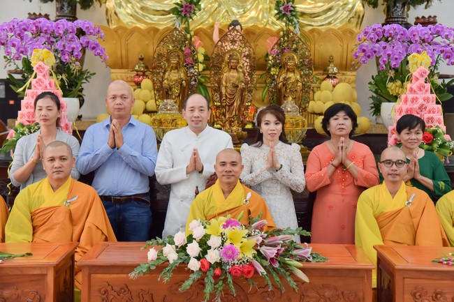 Wedding Ceremony at the pagoda