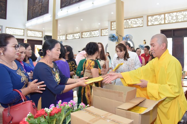 Wedding Ceremony at the pagoda