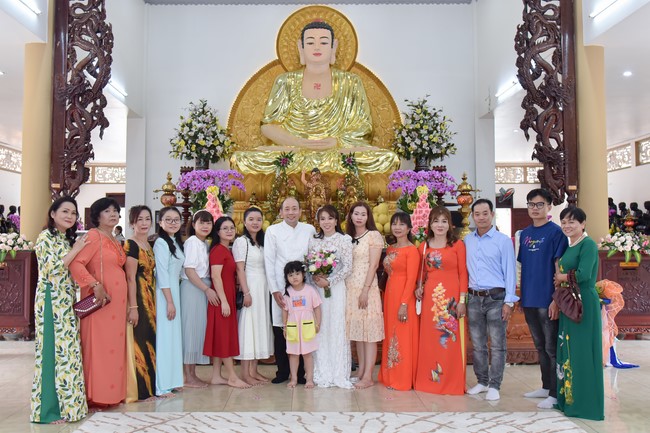 Wedding Ceremony at the pagoda