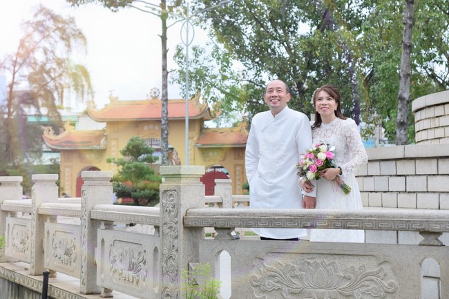 Wedding Ceremony at the pagoda
