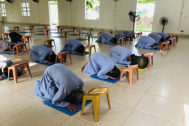 The charity program on Sep. at Dong Cao Pagoda