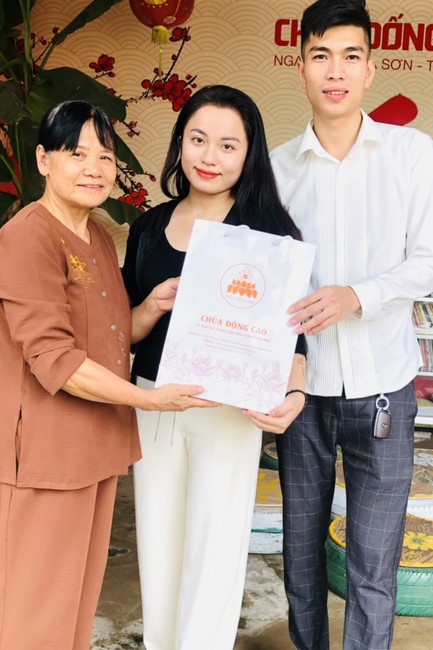 The charity program on Sep. at Dong Cao Pagoda