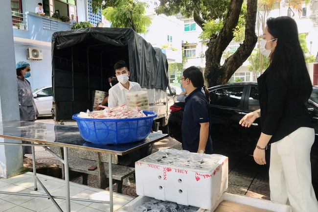 The charity program on Sep. at Dong Cao Pagoda