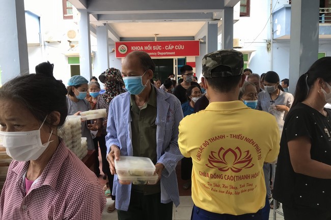 The charity program on Sep. at Dong Cao Pagoda