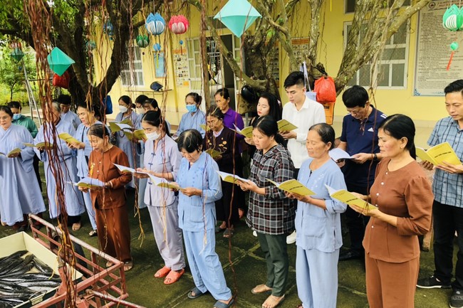 The charity program on Sep. at Dong Cao Pagoda