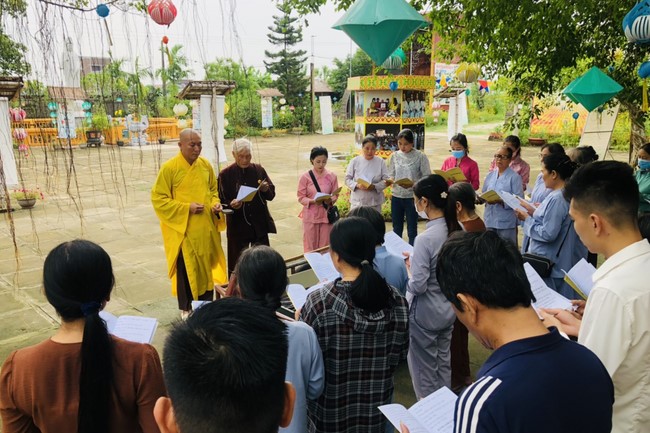The charity program on Sep. at Dong Cao Pagoda
