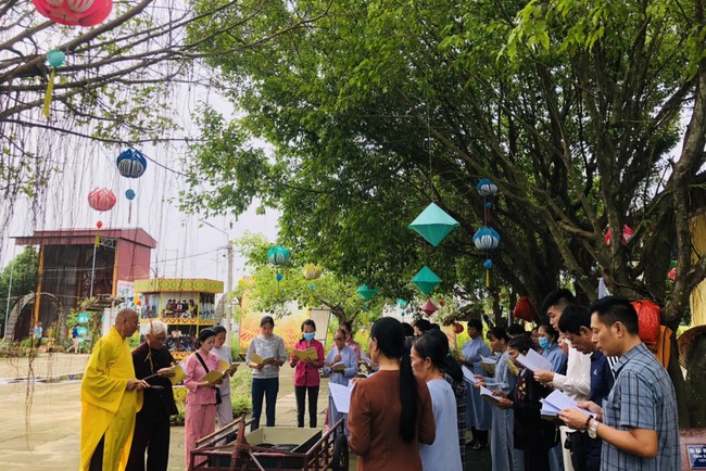 The charity program on Sep. at Dong Cao Pagoda