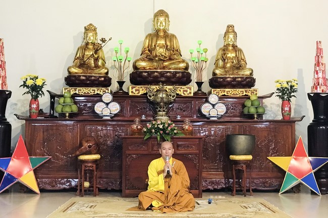 Repentant Ceremony at Dong Cao pagoda